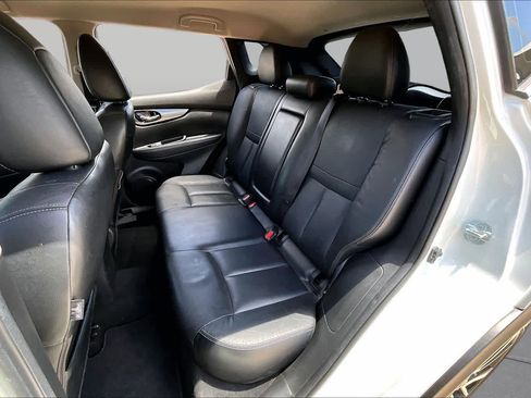 Used 2017 Nissan Rogue Sport SL FWD image 17