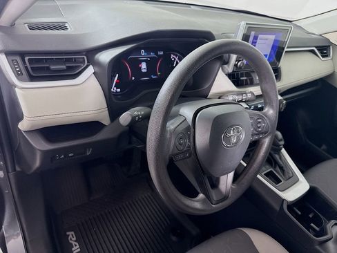 Used 2023 Toyota RAV4 XLE image 9