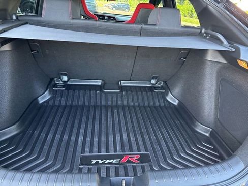 Used 2019 Honda Civic Type R image 23