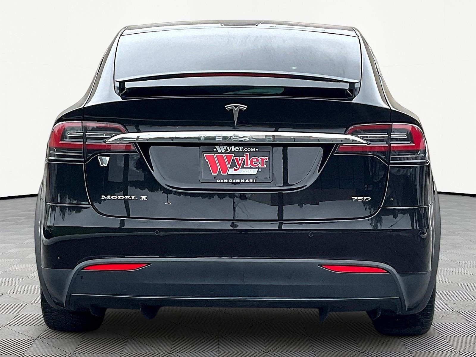 Used 2017 Tesla Model X 90D AWD/4WD image 5