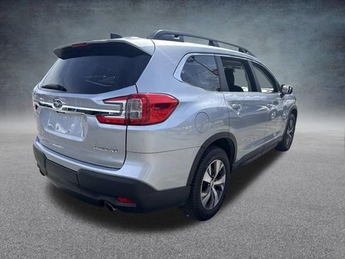 Used 2023 Subaru Ascent Premium AWD/4WD image 10