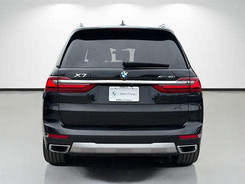 Used 2022 BMW X7 xDrive40i w/ Premium Package AWD/4WD image 4