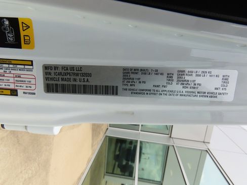 Used 2024 Jeep Wrangler Sahara w/ Safety Group image 32