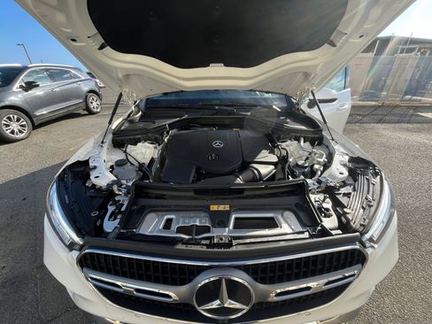 Used 2024 Mercedes-Benz GLC 300 image 34
