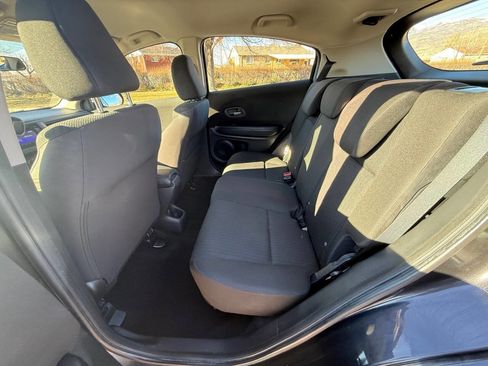 Used 2017 Honda HR-V LX image 11