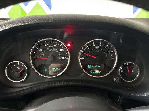 Used 2015 Jeep Wrangler Unlimited Sport w/ Quick Order Package 24S image 27