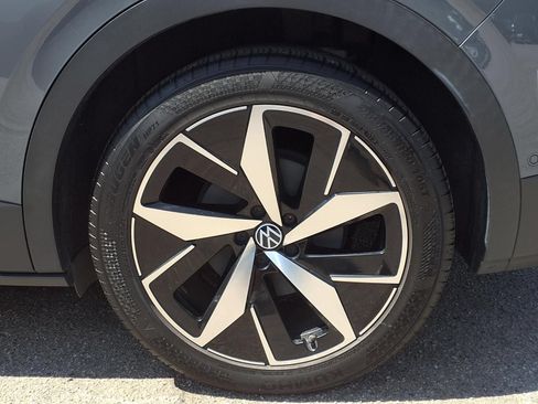 Used 2023 Volkswagen ID.4 Pro S RWD image 5