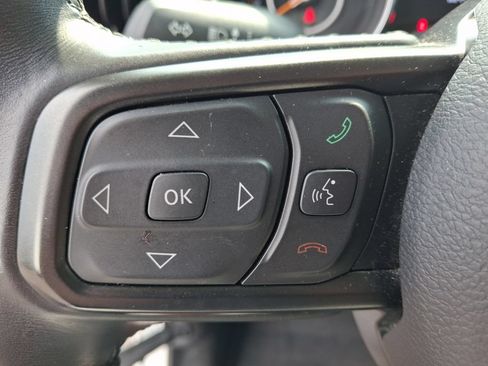 Used 2022 Jeep Wrangler Sport AWD/4WD image 25