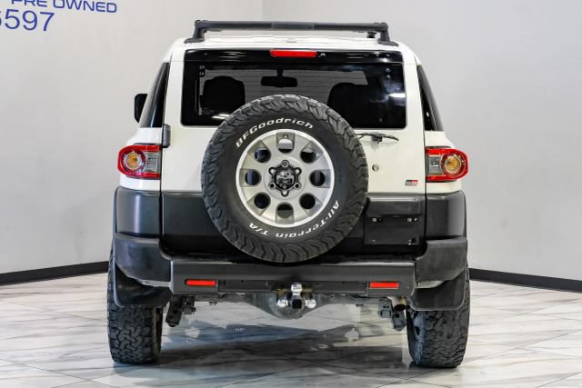 Used 2012 Toyota FJ Cruiser 2WD w/ Convenience Pkg image 12