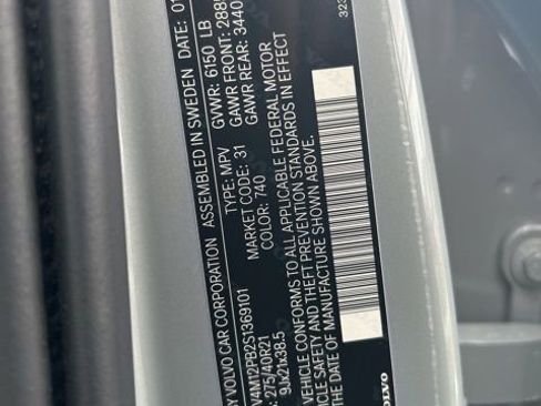 Certified 2025 Volvo XC90 B5 Plus image 28