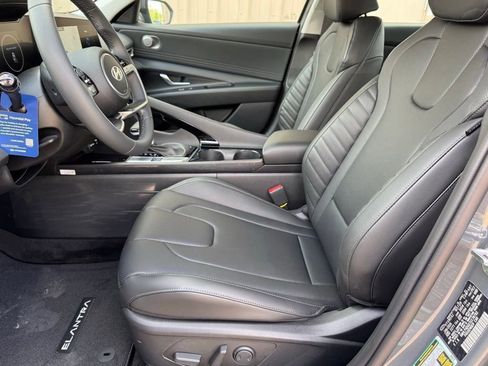 New 2026 Hyundai Elantra Limited image 10