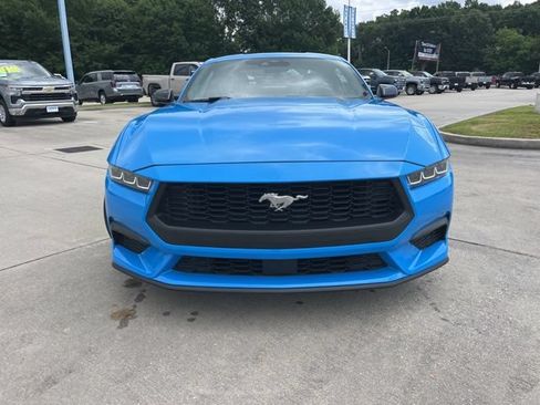 Used 2024 Ford Mustang Coupe RWD image 10