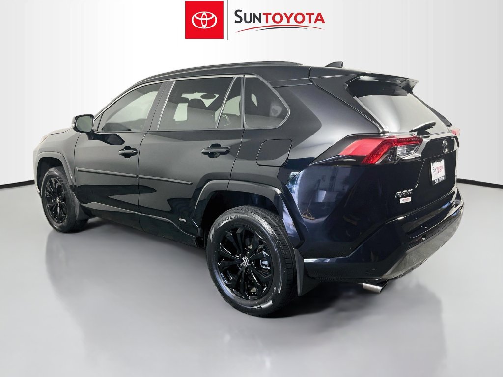 Used 2022 Toyota RAV4 SE AWD/4WD image 5