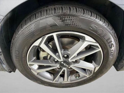 Used 2022 Kia Forte LXS FWD image 11