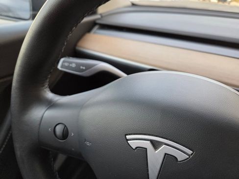 Used 2020 Tesla Model Y Long Range image 22