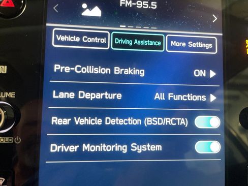 Used 2024 Subaru Outback Limited image 9