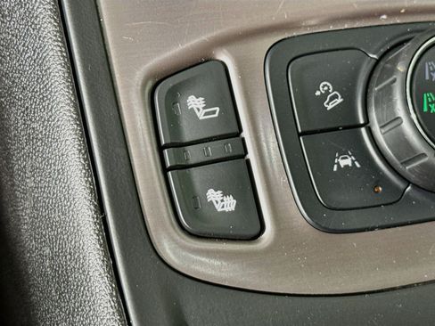 Used 2024 GMC Terrain AT4 AWD/4WD image 24
