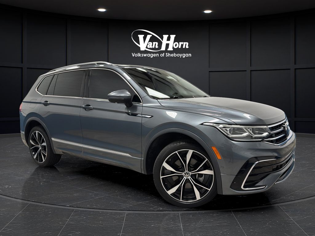 Used 2023 Volkswagen Tiguan SEL R-Line AWD/4WD image 1