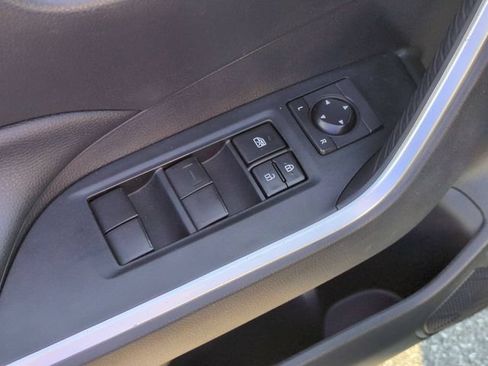 Used 2020 Toyota RAV4 LE w/ All Weather Liner Package AWD/4WD image 13