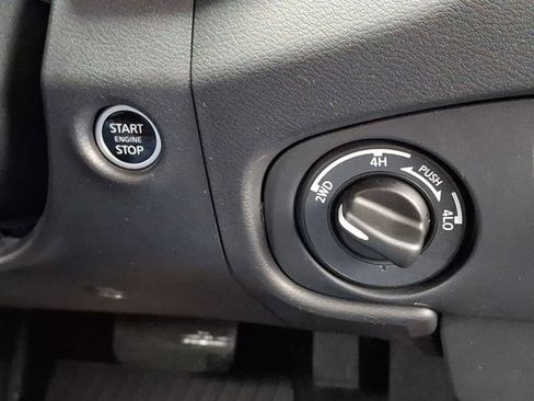 Used 2023 Nissan Frontier PRO-4X w/ Pro-4X Premium Package image 28