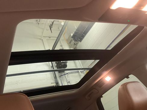 Used 2023 Nissan Pathfinder Platinum image 38