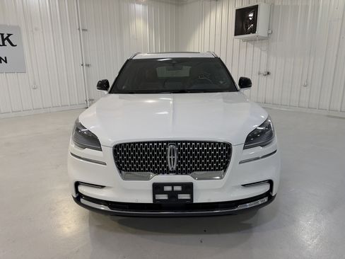 Used 2023 Lincoln Aviator Reserve w/ Elements Package Plus image 8