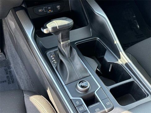 Used 2024 Kia Sorento LX image 22