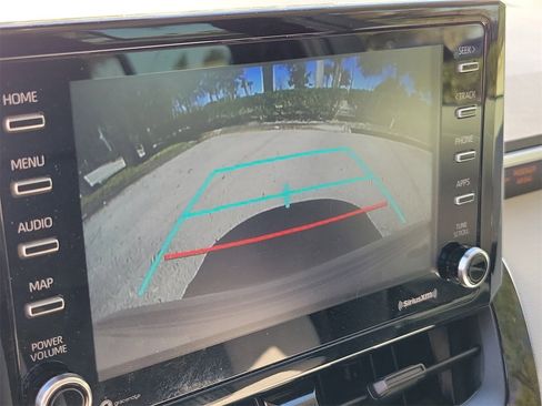 Used 2021 Toyota Corolla LE image 25