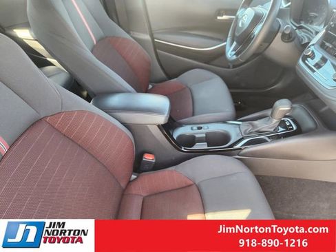 Used 2024 Toyota Corolla SE image 15