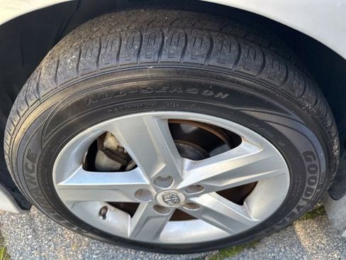 Used 2013 Toyota Camry SE image 11