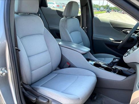 Used 2024 Chevrolet Malibu LT FWD image 7