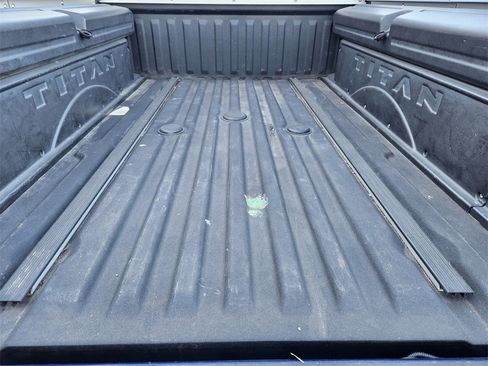 Used 2021 Nissan Titan PRO-4X w/ Pro-4x Convenience Package image 23