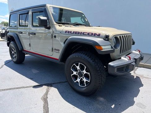 Used 2022 Jeep Wrangler Unlimited Rubicon w/ Dual Top Group AWD/4WD image 2