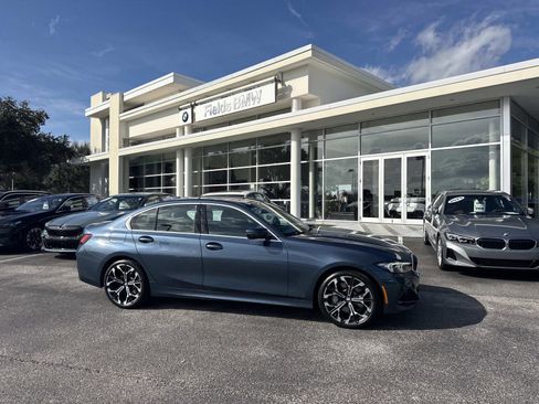 Certified 2025 BMW 330i Sedan image 1