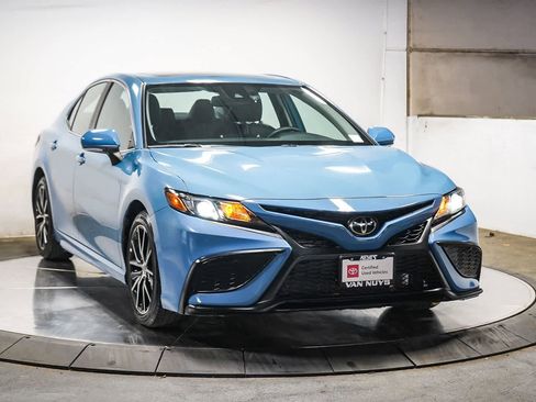 Certified 2023 Toyota Camry SE w/ Convenience Package image 2