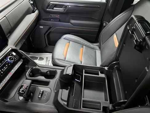 Used 2025 GMC Sierra 1500 AT4 AWD/4WD image 38