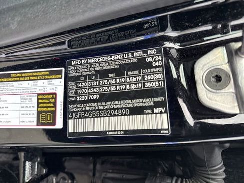 Used 2025 Mercedes-Benz GLE 450e 4MATIC image 32