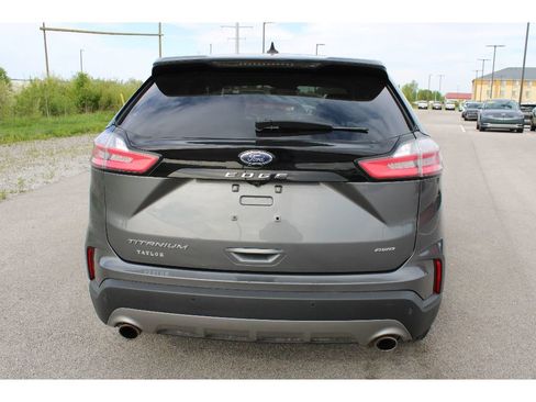 Used 2023 Ford Edge Titanium image 4