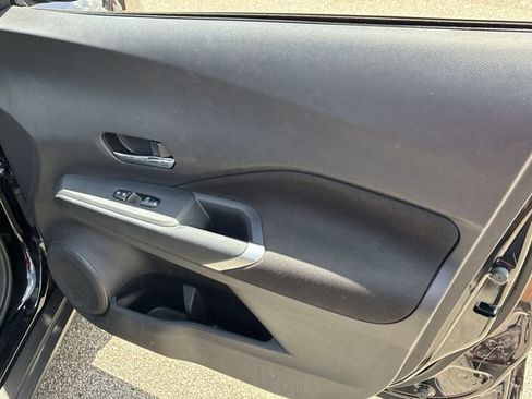 Used 2024 Nissan Kicks SV FWD image 28