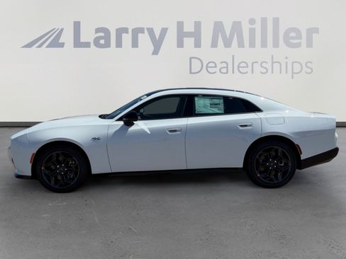 New 2026 Dodge Charger R/T AWD/4WD image 3