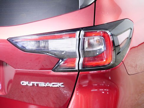 Used 2020 Subaru Outback Premium AWD/4WD image 17