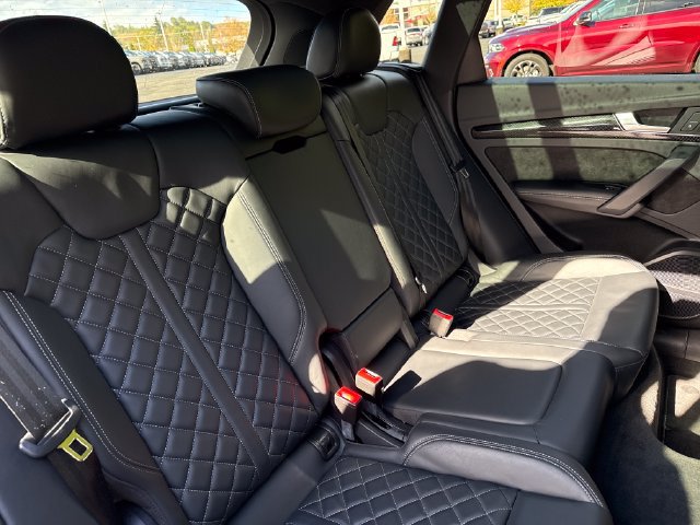 Used 2019 Audi SQ5 Premium Plus w/ Premium Plus Package AWD/4WD image 23