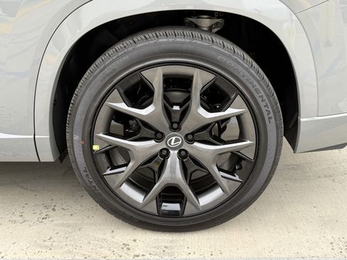 New 2026 Lexus TX 500h AWD image 12