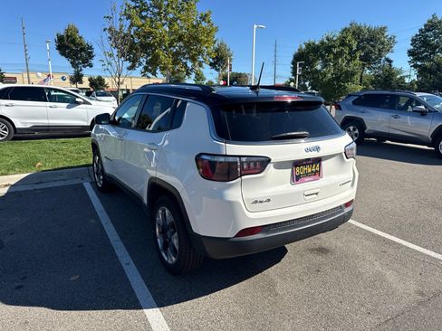 Used 2018 Jeep Compass Limited w/ Navigation Group AWD/4WD image 5