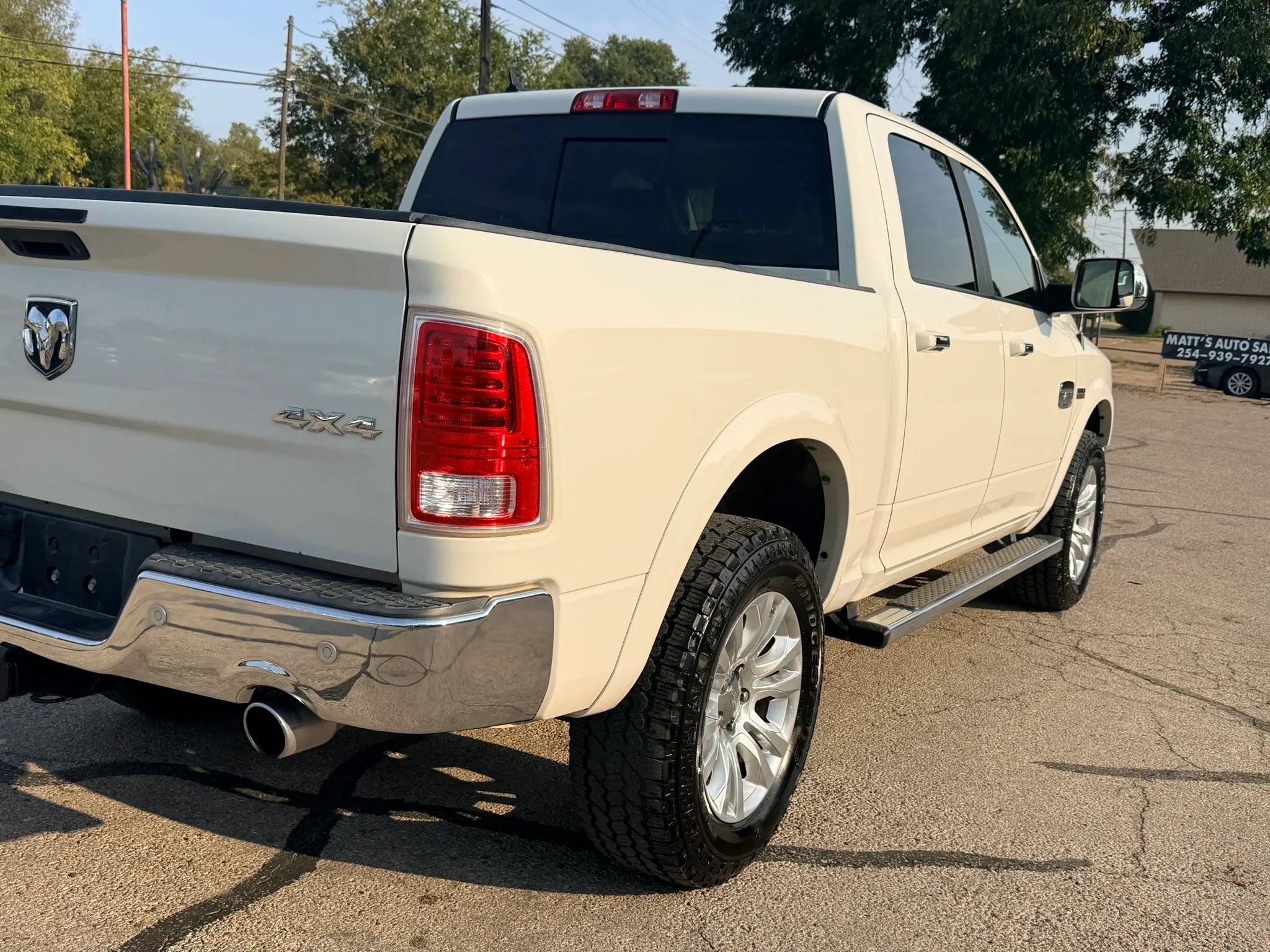 Used 2017 RAM 1500 Laramie Longhorn AWD/4WD image 11