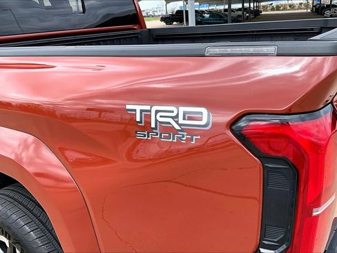 Used 2025 Toyota Tacoma TRD Sport w/ TRD Sport Upgrade Package AWD/4WD image 10