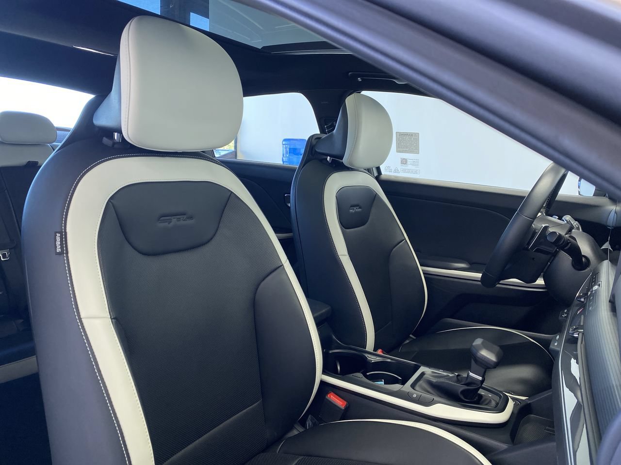 Certified 2026 Kia K4 EX w/ GT-Line Sunroof Package FWD image 30