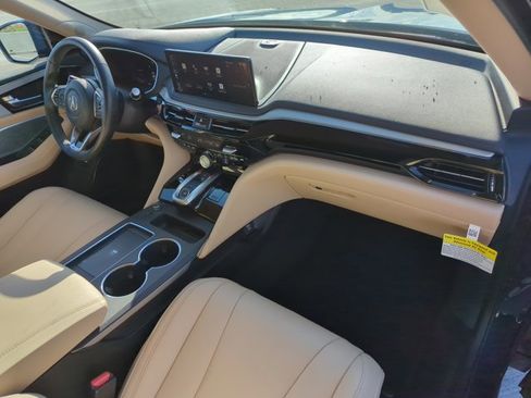 Used 2025 Acura MDX FWD image 24