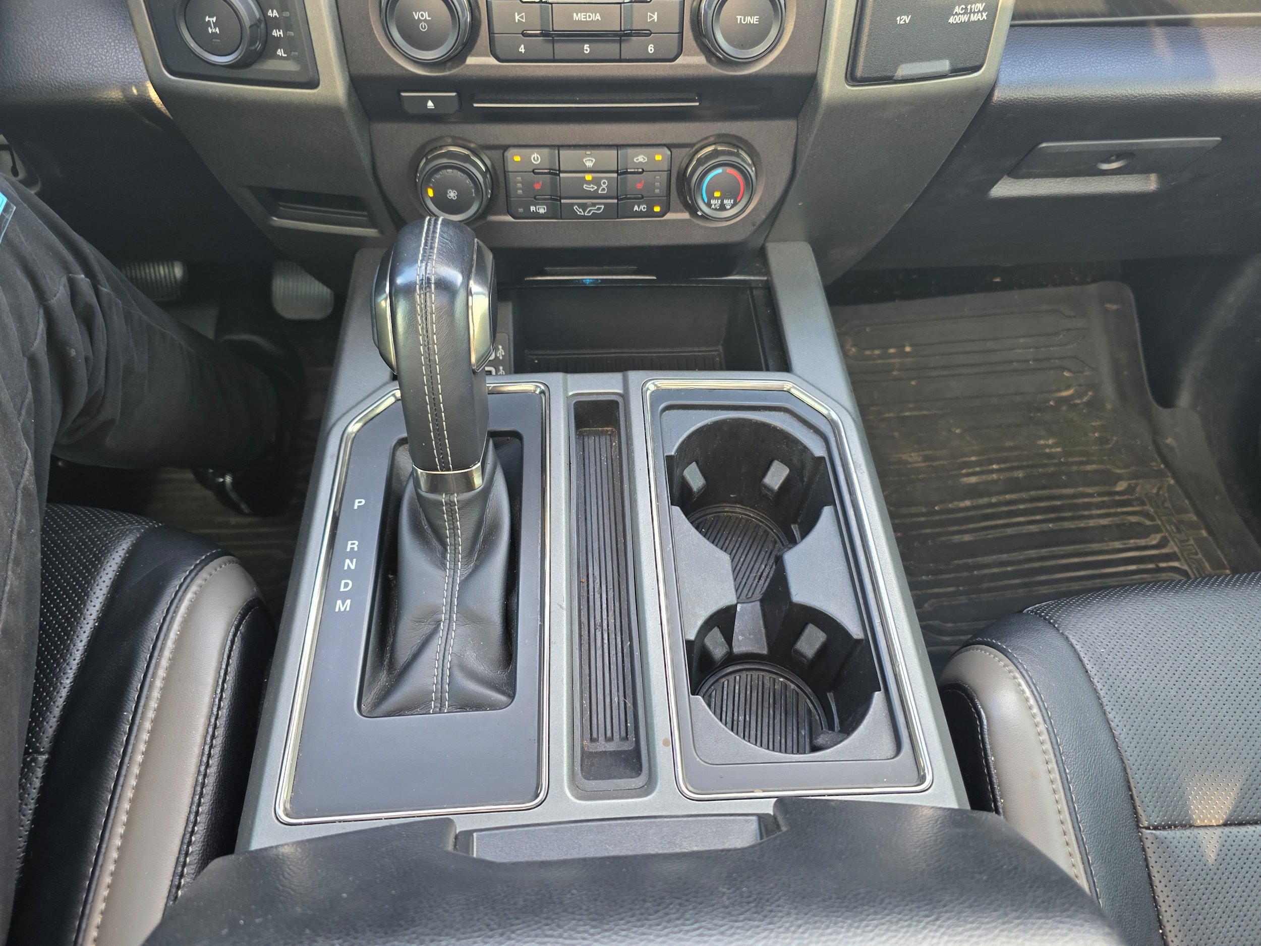 Used 2018 Ford F150 Raptor w/ Equipment Group 801A Mid AWD/4WD image 13