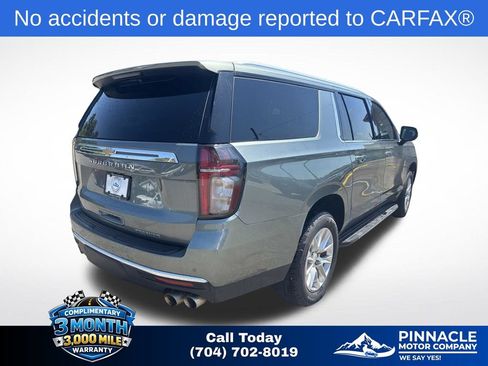 Used 2024 Chevrolet Suburban Premier AWD/4WD image 4